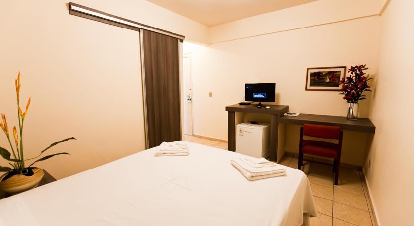Oft Garden Hotel Goiânia Exteriör bild